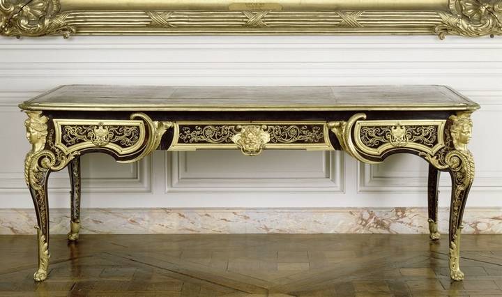 Desk, André Charles Boulle, about 1720. Château de Chantilly, Musée Condé (V1595). © Château de Chantilly, Musée Condé.
